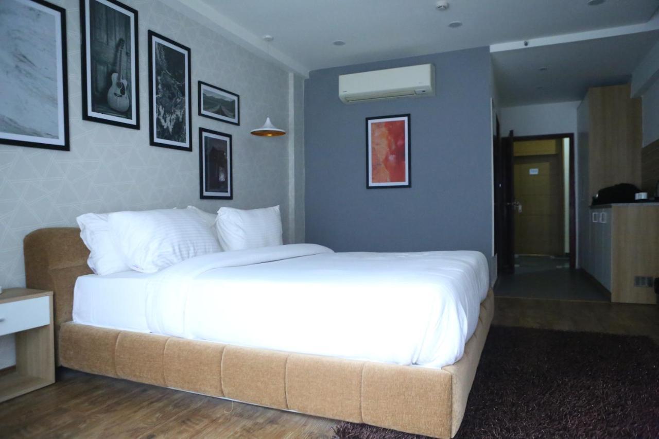 Mourya Lords Inn Карнул Екстер'єр фото