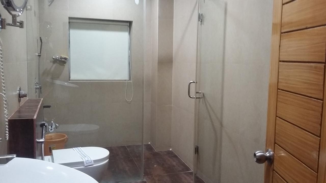 Mourya Lords Inn Карнул Екстер'єр фото